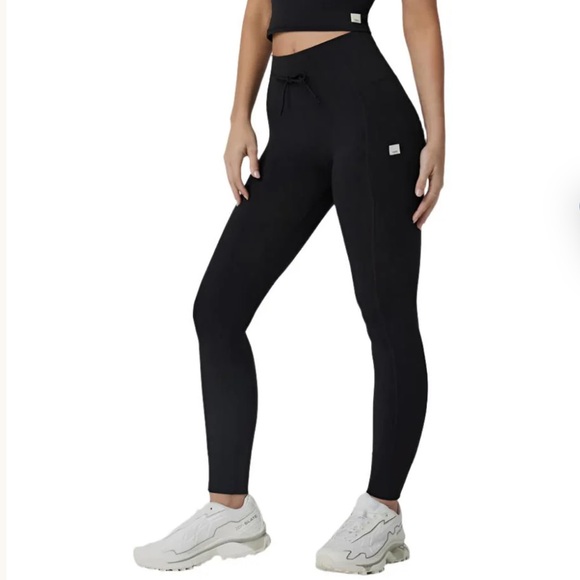 Vuori Black Leggings NWT - Picture 2 of 6